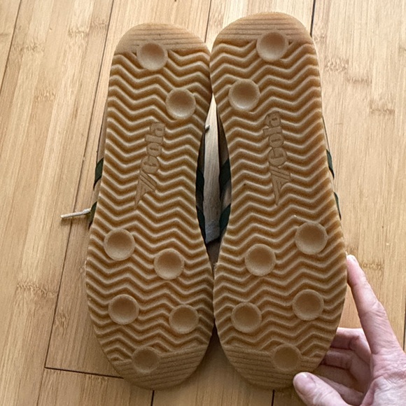 Gola Metallic Gold and Forest Green Sneakers - Picture 3 of 3